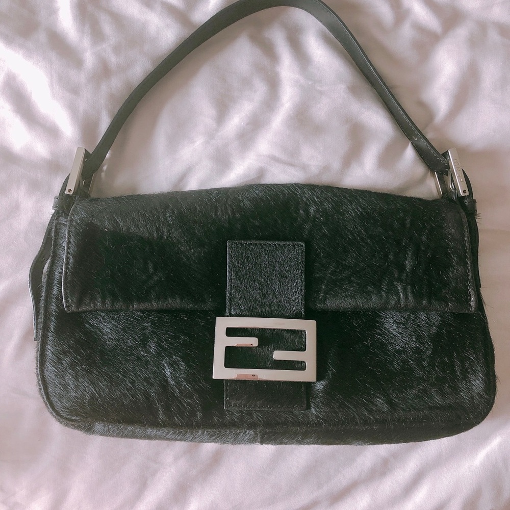 Authentic Fendi ponyhair bageutte